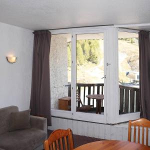 Grand studio 4 pers, skis aux pieds, balcon Sud - FR-1-322-153