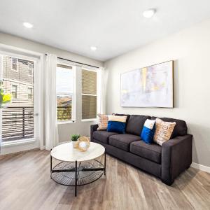 Sparks Marina 1BR - Jacuzzi, Mountain Views & Pool