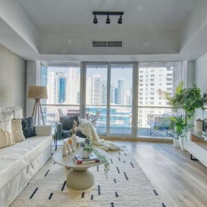 The Smart Concierge - Damac Waves