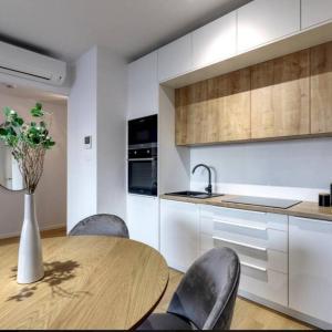 Klinger apartment