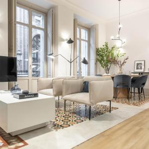 Modern luxe apartment in the historic city center by REMS