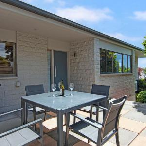 Rutherford Retreat - Nelson Holiday Home