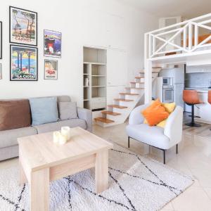 Beautiful Renovated Studio with AC and TERRACE - Benakey