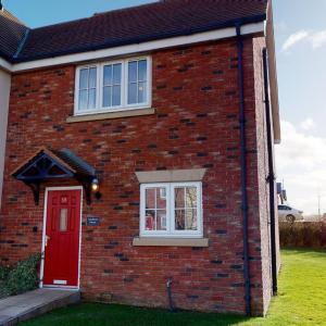 Anchors Away at The Bay Filey, sleeps 7, 2 dogs welcome for free too