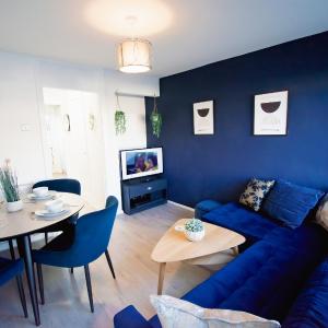 Ideal Home Away in Whitefield Bury