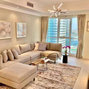 White Sage - Lakefront Apartment Amidst Parks With Lake Access