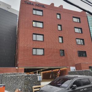 Hotel TARA