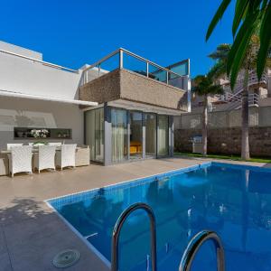 El Duque Private Lux Villa