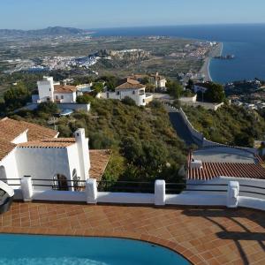 Stunning Villa with beautiful views and private pool