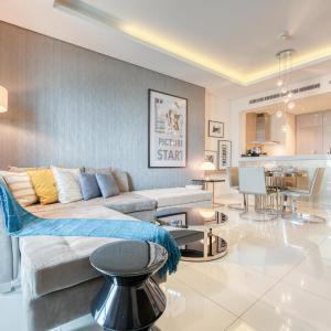 Maison Privee - Cool Dubai Apt next Burj Khalifa & Design District