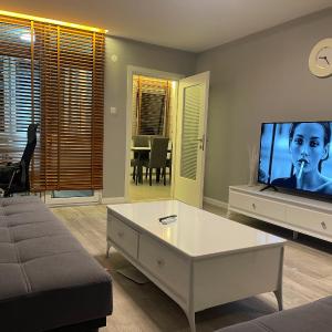 Idealapartments LLC 4