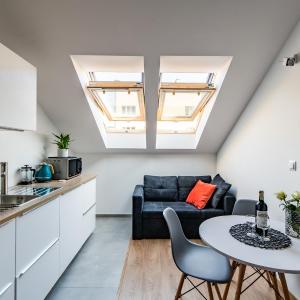 NEO SKY Apartment, FREE PARKING, 15 min walk Old Town&Kazimierz - by Homelike Krakow