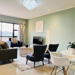 Cozy Self Catering Apartment with Golf Course Views, Jackal Creek Golf Estate