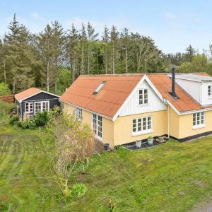 4 Bedroom Lovely Home In Løkken