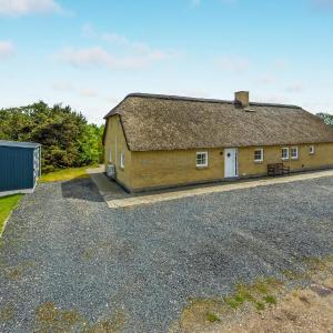 Stunning Home In Skjern With Kitchen