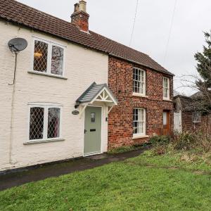 Thames Cottage