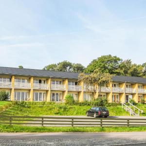 Cozy Apartment In Allinge With Wifi