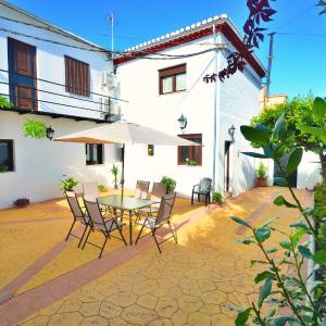 Casa Limon Patio y Parking