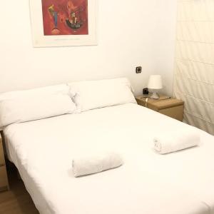 NEW! Cute apartment near metro