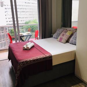 Studio Charmoso com Terraço e Vista!