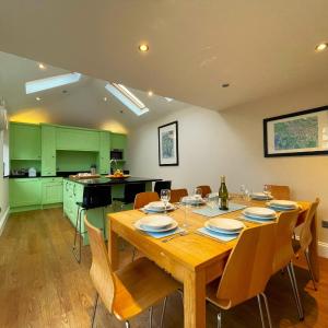 Wordsworth House HOT TUB HIRE AVAILABLE