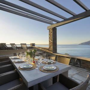 Seaview Beach House by Andros Villas Collection