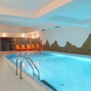 Apartament Radowid 15 w centrum z basenem