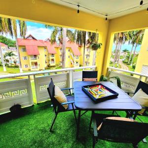 Relax on the Ridge - Ocho Rios Escape