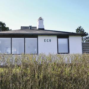 Three-Bedroom Holiday Home In Hundested