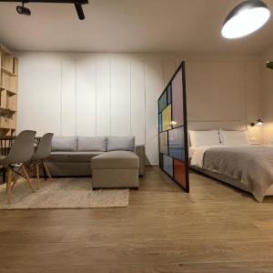 Square 21 Apartments