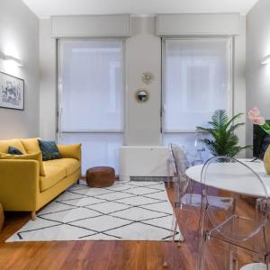 JOIVY Elegant 1 BR Apt in front of the Sforzesco Castle
