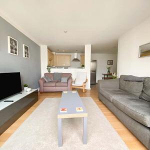 Liverpool One Beautifully Presented 2 Bedroom Apartment