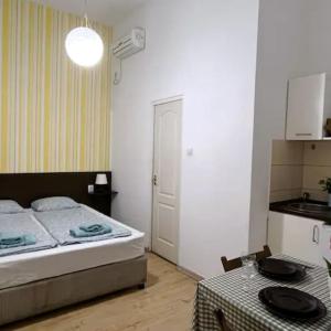 A4 Parliament Sunflower Cozy Apartment