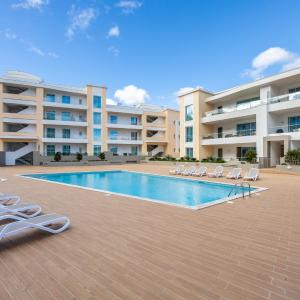 Adega Marina Apartments - Pool View