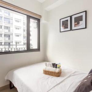 Shore 2 Apartment with Balcony