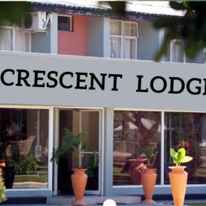 Crescent Lodge