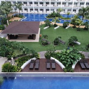 Shore Residences MOA Complex Staycation