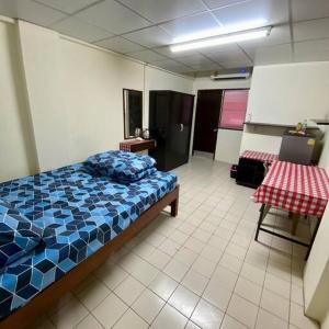 Ratanawong Place 444