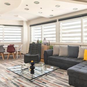 HighEnd 5BDR NewApt w/Breathtaking Acropolis View