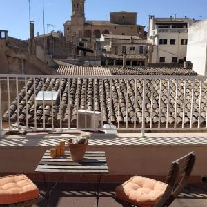 Charming Townhouse 7 PAX WIFI/AIRCON - Ca's Padrí