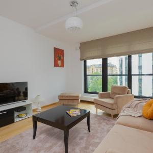 Dzielna Apartment Warsaw Wola by Noclegi Renters