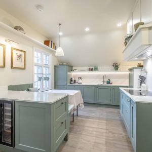 Stylish 2 Bed/2 Bath Flat In The Heart Of Windsor