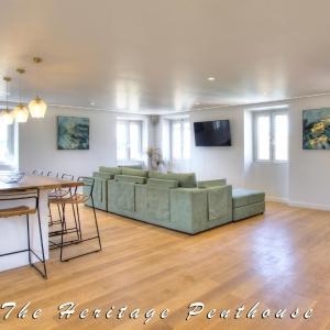 The Heritage Penthouse! Old City Centre