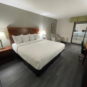 Pine Lake Resort and Banquets
