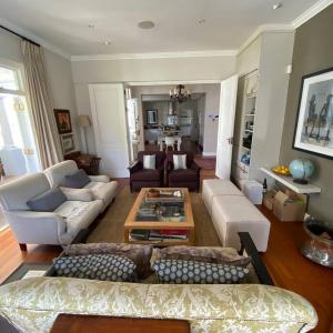 A sunny open-plan family home, Cape Town