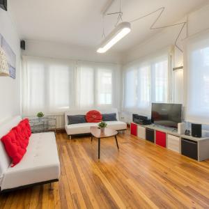 Ybarra apartment by People Rentals