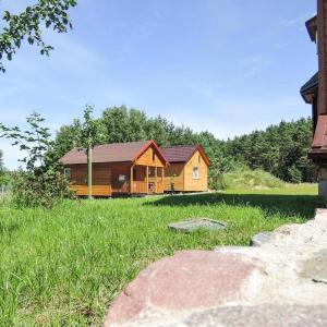 Cottage by the lake in Wiselka near the sea