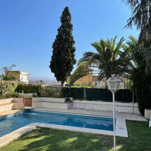 Villa a los pies de la Alhambra