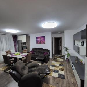 Subcetate Residence