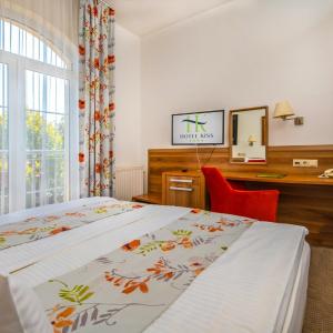 Hotel Kiss
